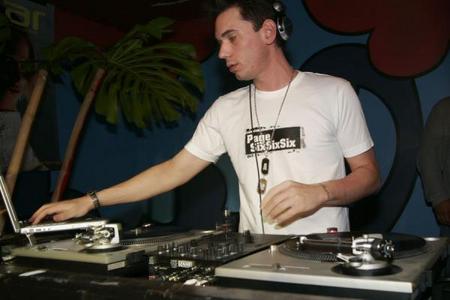DJ AM 